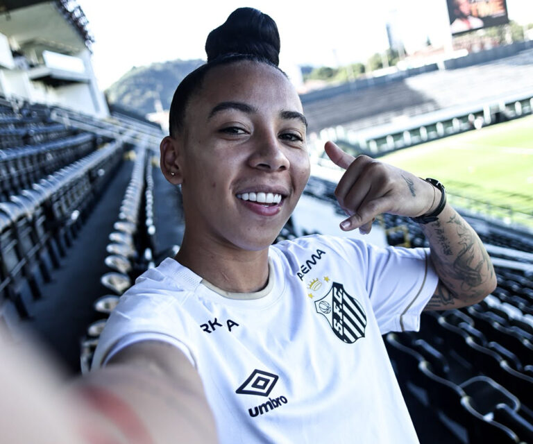 Wendy Candelo é regularizada no BID. (Foto: Reinaldo Campos/ Santos FC)