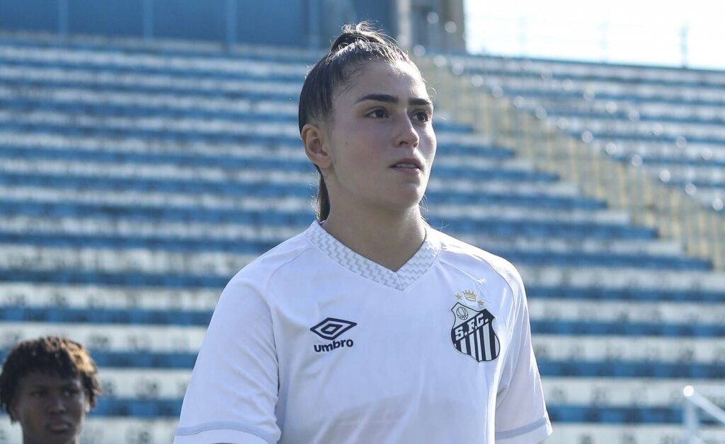 Gabriela Leveque deixou o Santos e acertou com o Vila Nova para a sequência da temporada (Foto: Reinaldo Campos/Santos FC)