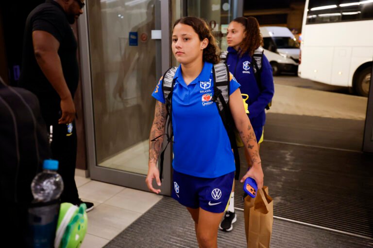 Evelin, do Santos, faz parte do elenco do Brasil na Copa dp Mundo Sub-20. (Foto: Luciana Vermell / CBF)