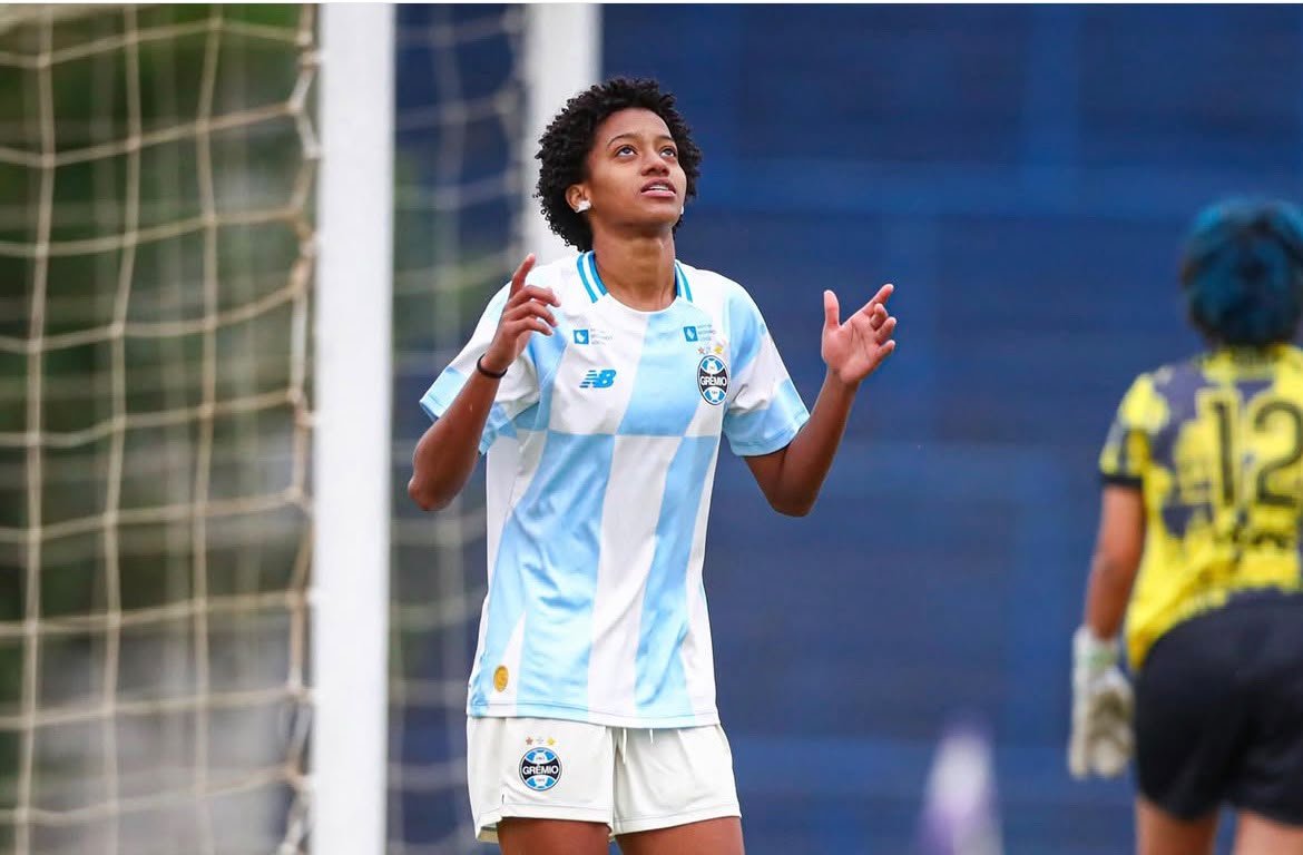 Ana Lays está próxima de ser anunciada pelo Santos (Foto: Carol Martins/Grêmio)