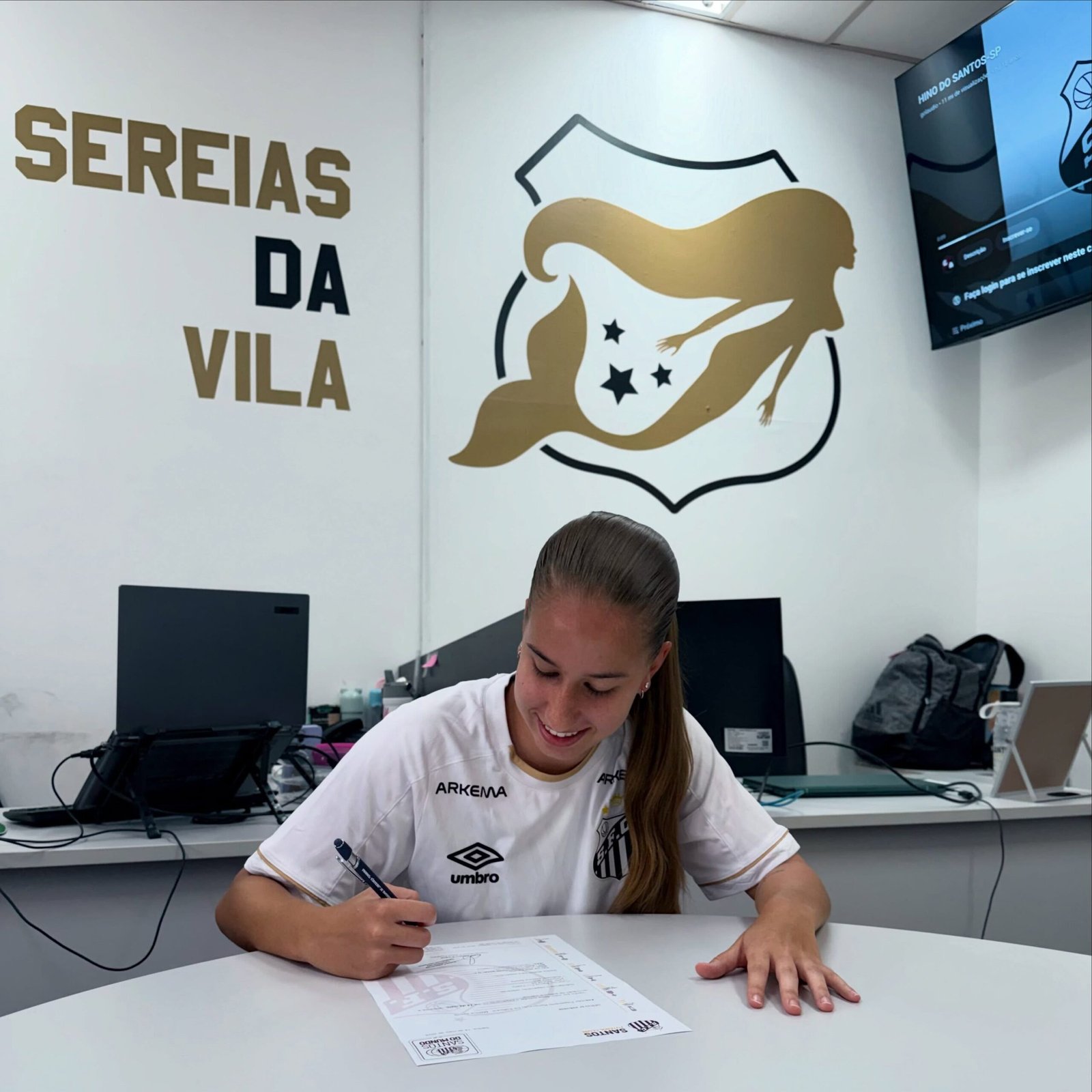 Camily Chimello é o novo reforço do Santos para a equipe Sub-20 (Foto: Reprodução)